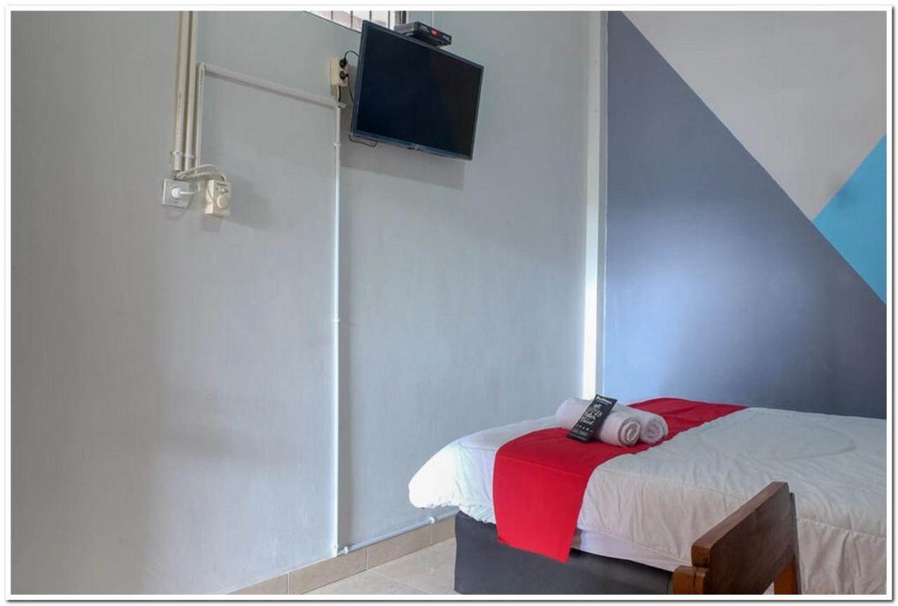 Reddoorz Near Penimbangan Beach Singaraja מראה חיצוני תמונה