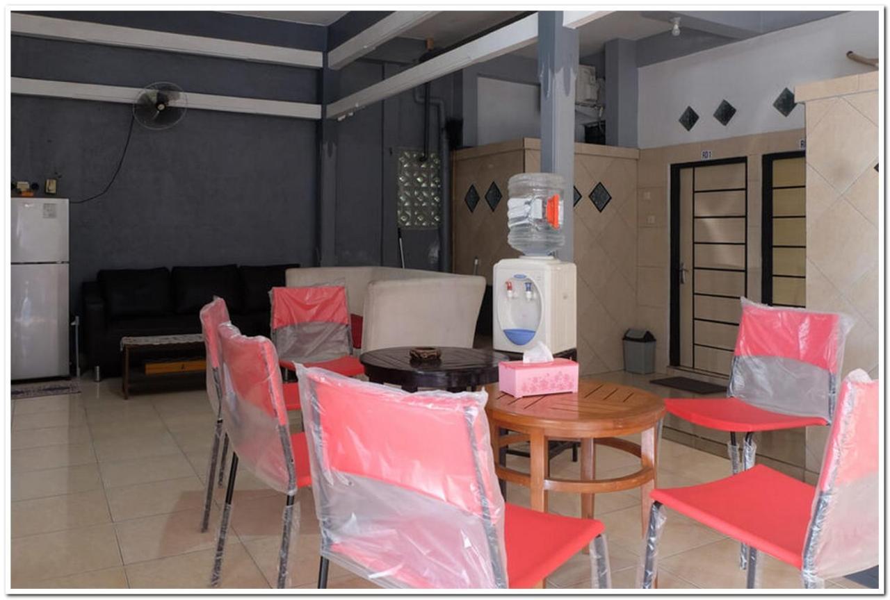 Reddoorz Near Penimbangan Beach Singaraja מראה חיצוני תמונה