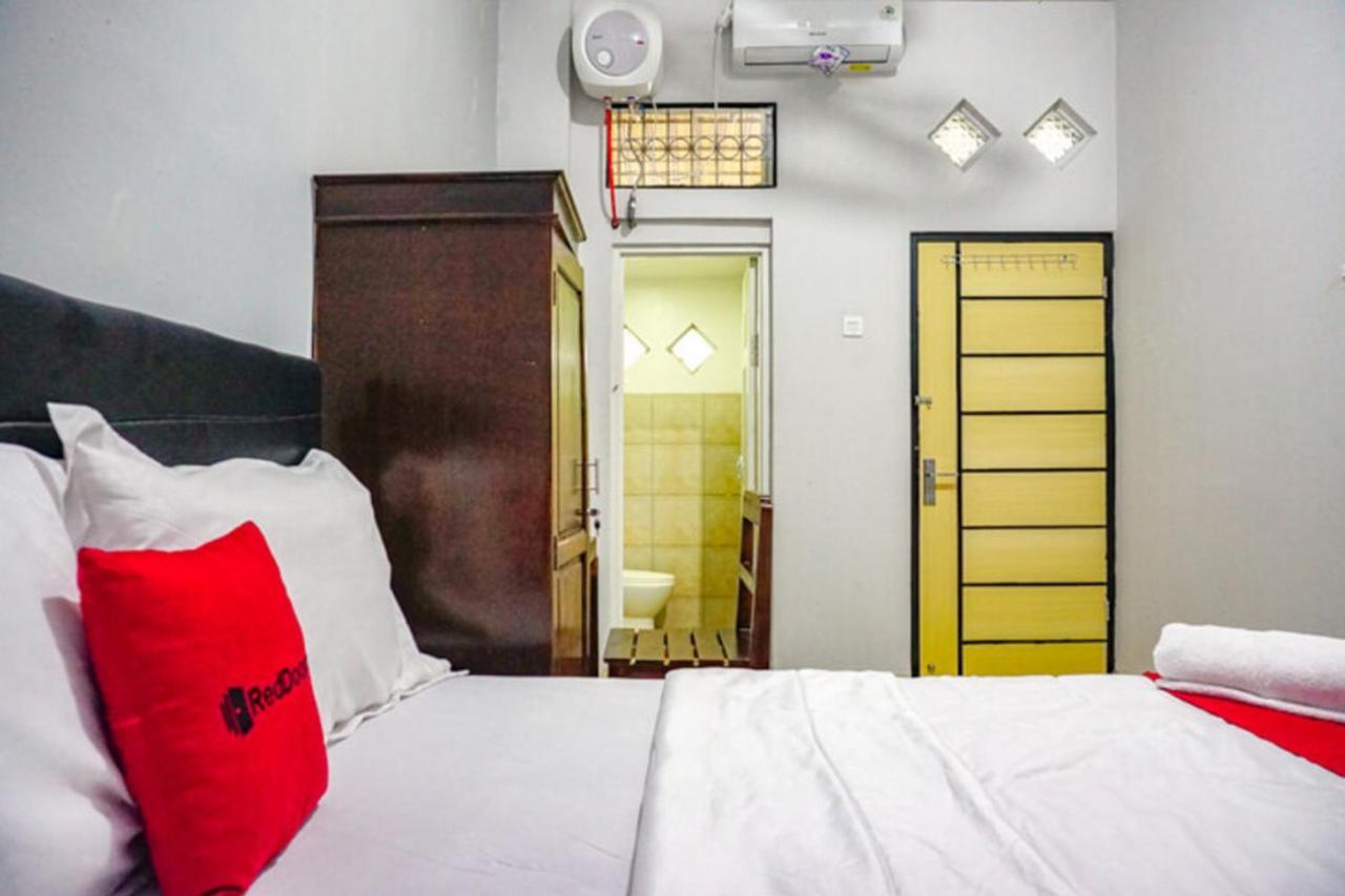Reddoorz Near Penimbangan Beach Singaraja מראה חיצוני תמונה