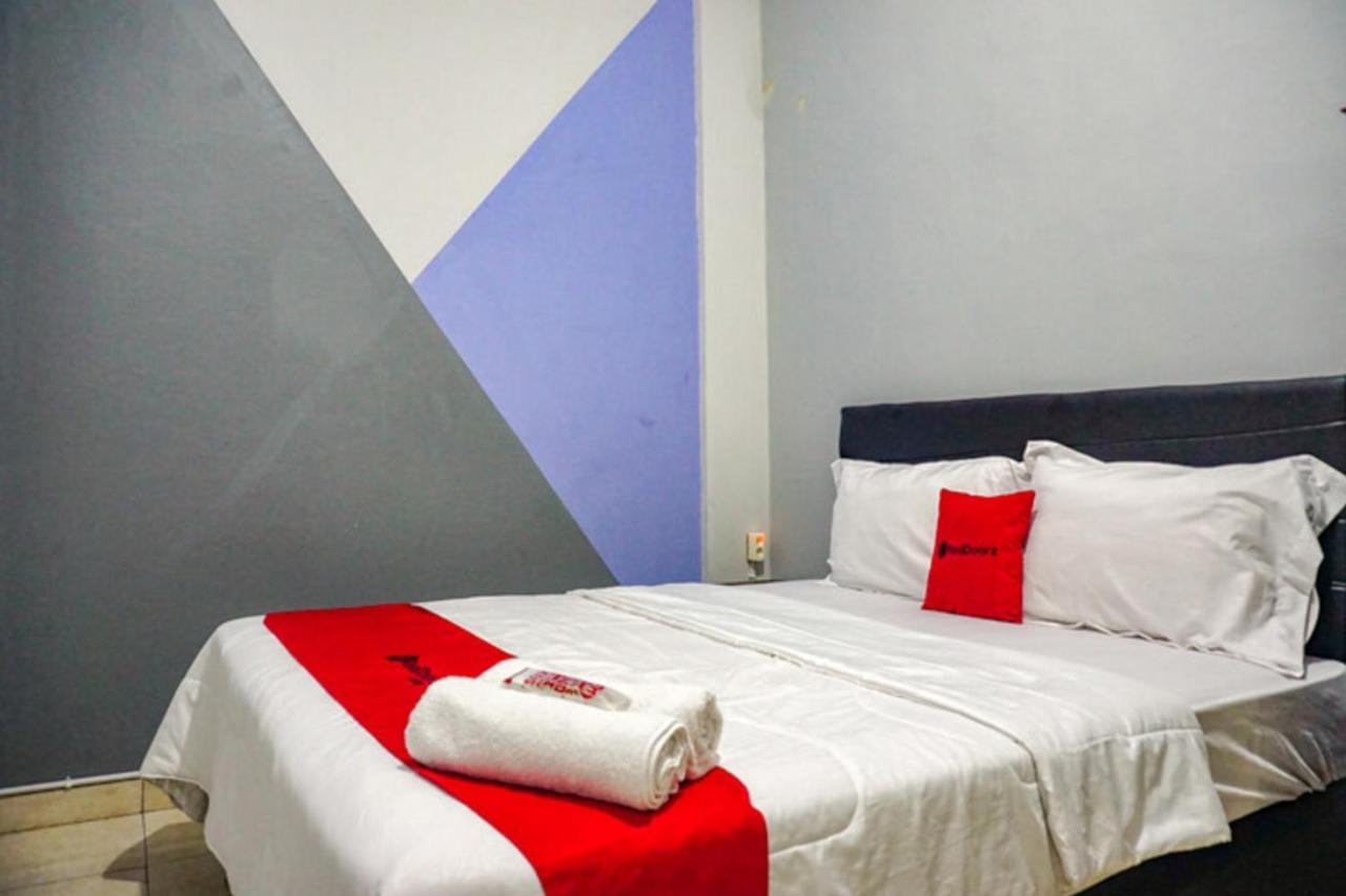 Reddoorz Near Penimbangan Beach Singaraja מראה חיצוני תמונה