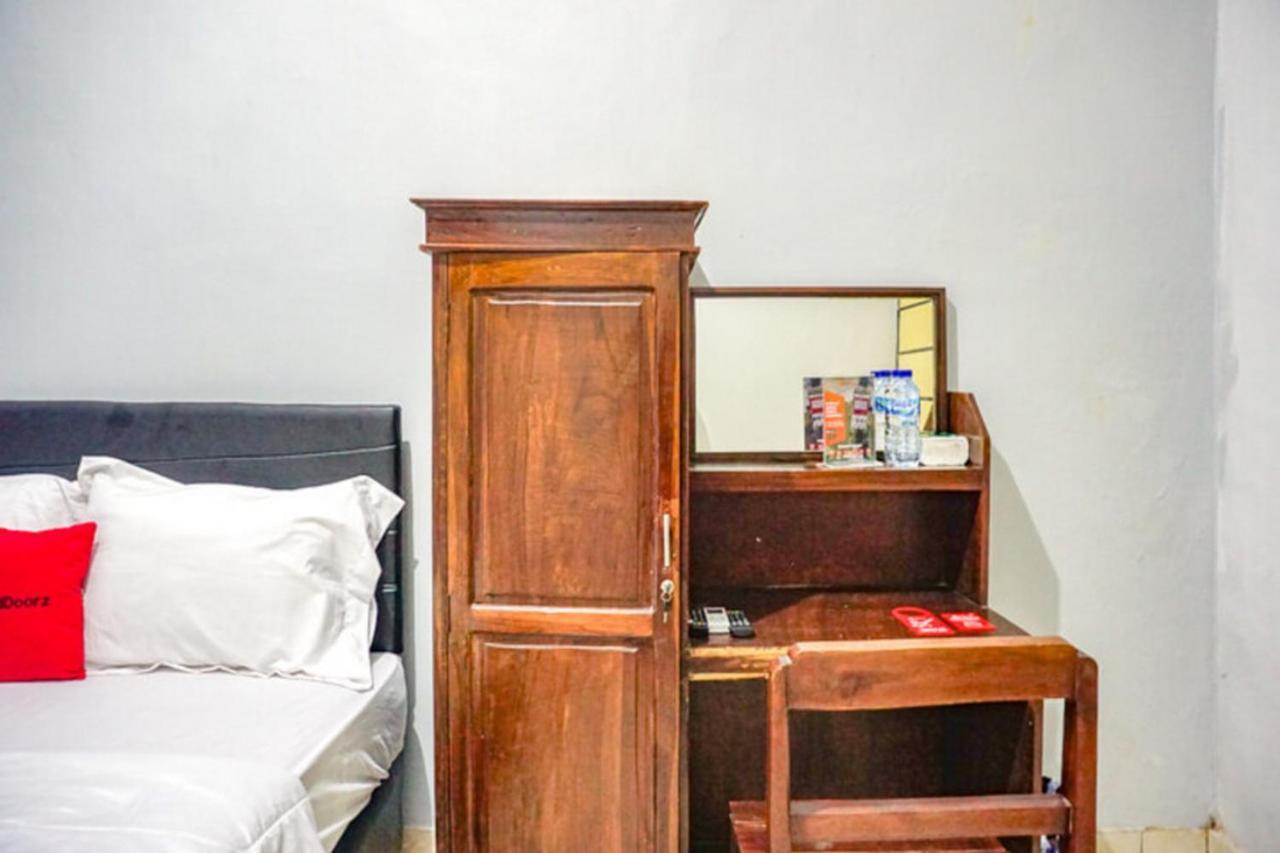 Reddoorz Near Penimbangan Beach Singaraja מראה חיצוני תמונה