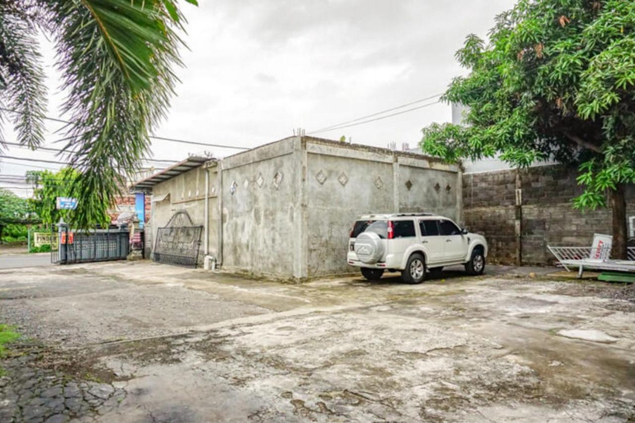 Reddoorz Near Penimbangan Beach Singaraja מראה חיצוני תמונה