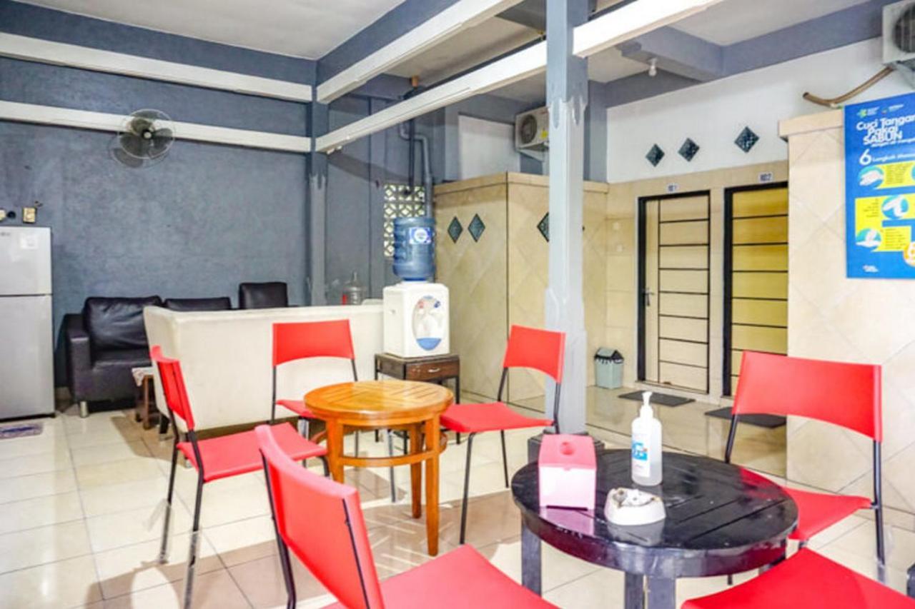 Reddoorz Near Penimbangan Beach Singaraja מראה חיצוני תמונה